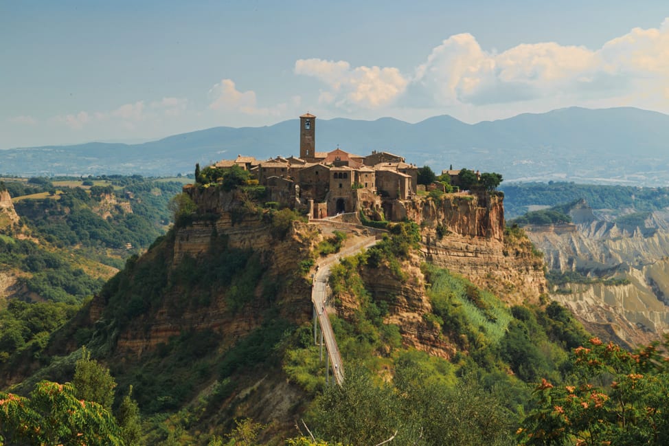 Umbria-Civita-001-974x649