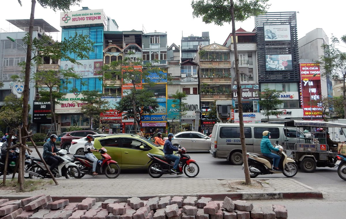 Hanoi Traffic Daunts Tourists - The New York Times